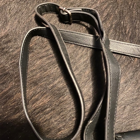 Fringe crossbody bag - Picture 3 of 8